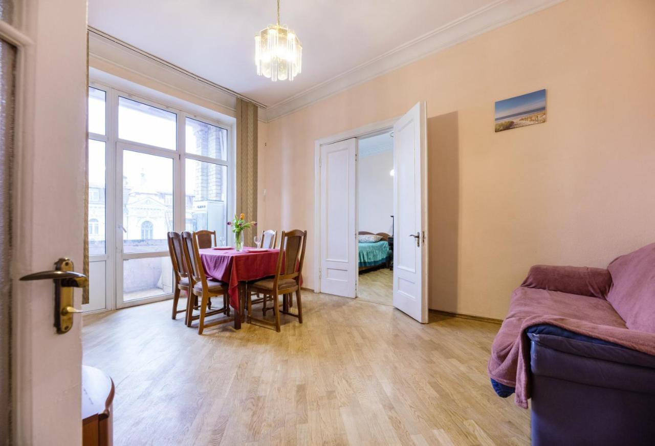 קייב Apartment With Lovely View מראה חיצוני תמונה
