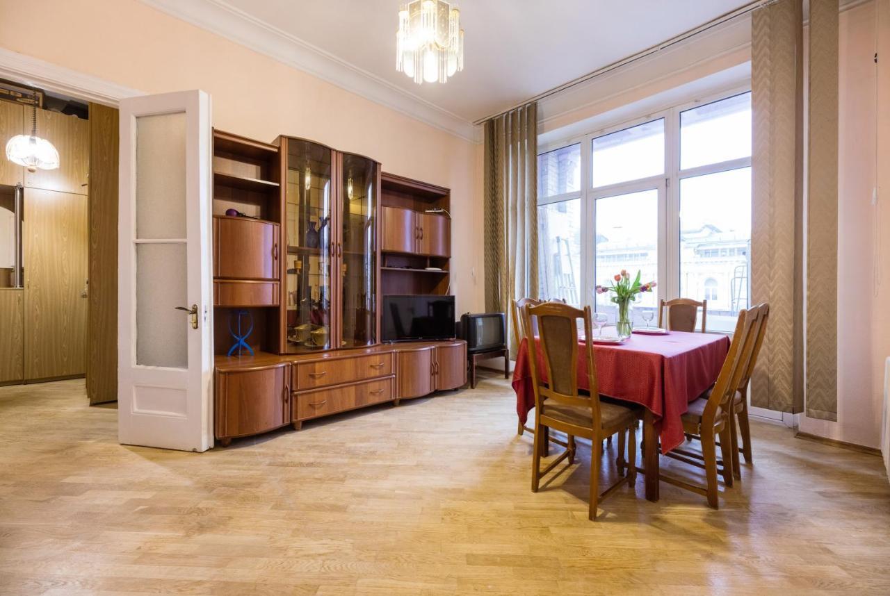 קייב Apartment With Lovely View מראה חיצוני תמונה